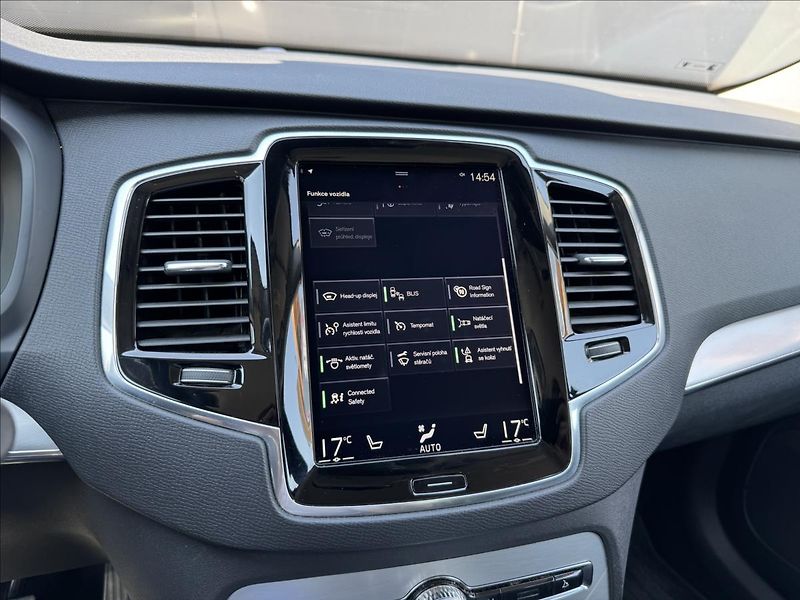 Volvo XC90 2,0 D5 AWD Momentum AT ČR - fotka 26 z 37
