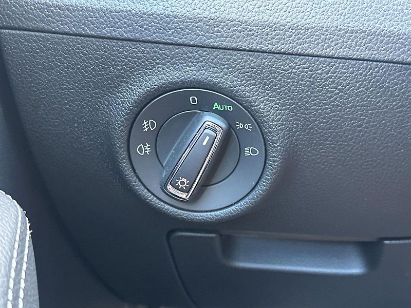 Škoda Superb (2023) 1.5 TSI DSG Style - fotka 17 z 30