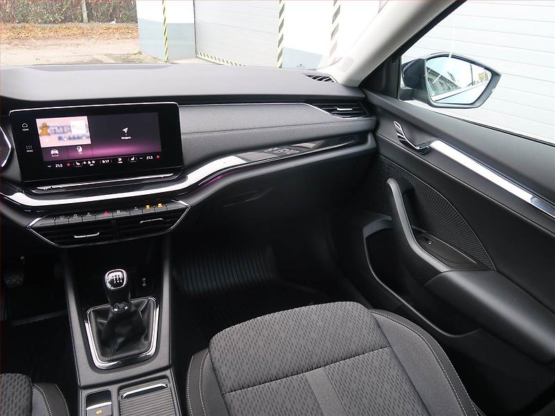 Škoda Octavia (2022) 2.0 TDI - fotka 8 z 27