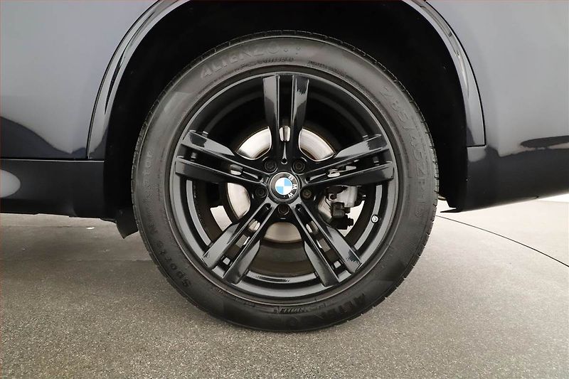 BMW X5 (2017) xDrive30d - fotka 20 z 20