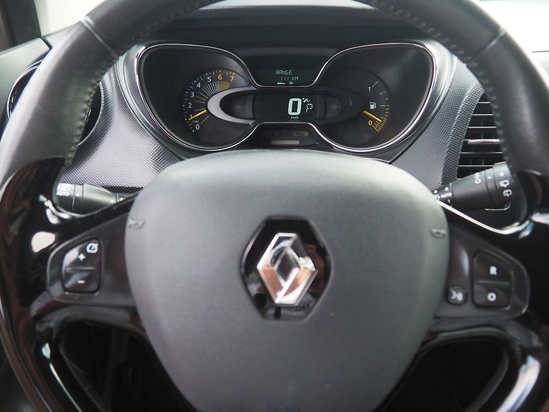 Renault Captur (2014) 1.2 TCe 88kW, Dynamique, AT - fotka 21 z 36