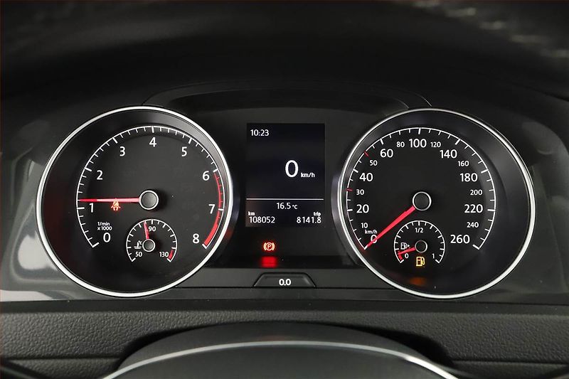 Volkswagen Golf (2020) Highline 1.5 TSI, Serv.kniha - fotka 8 z 15