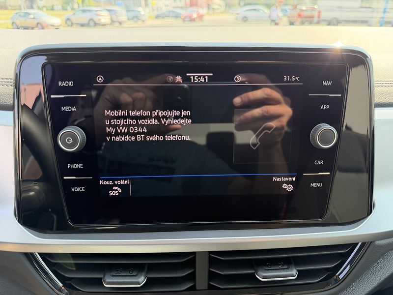 Volkswagen T-Roc 1,5 TSi/110kW LIFE - DSG,TZ,.. - fotka 23 z 64