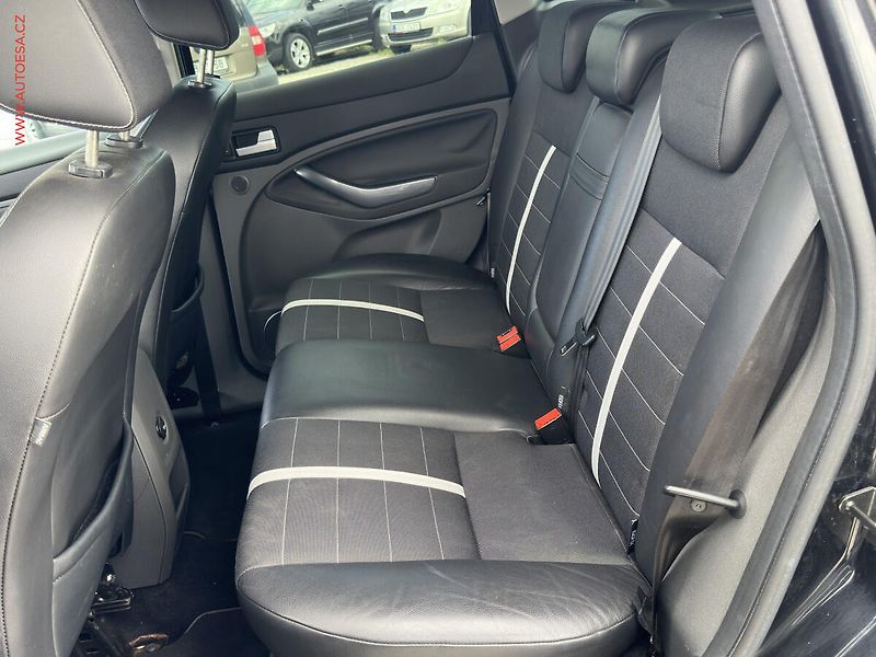 Ford Kuga (2009) 2.0. TDCI 4x4, AC, výhřev - fotka 10 z 20