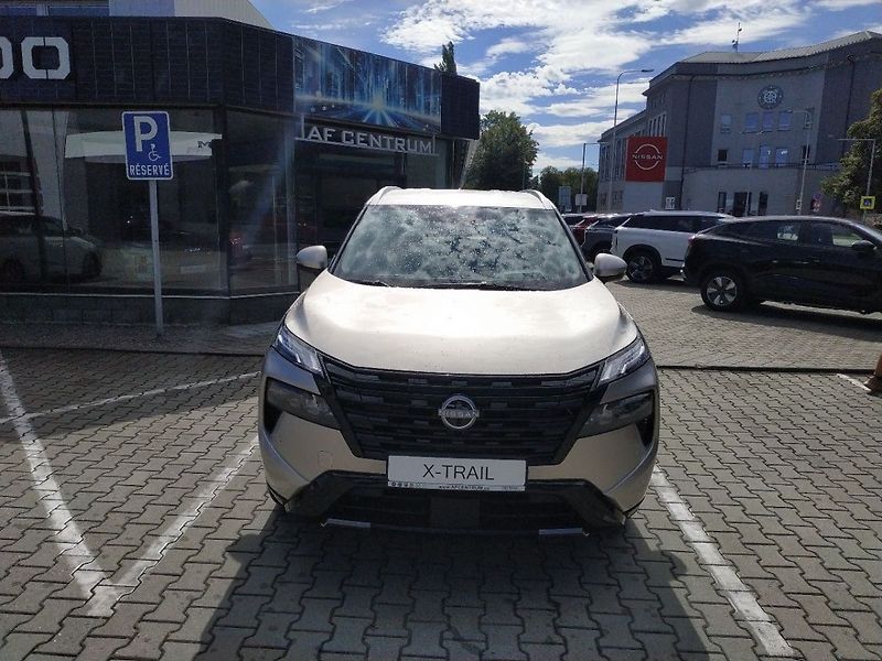 Nissan X-Trail E-POWER e-4ORCE TEKNA SKLADEM - fotka 2 z 31