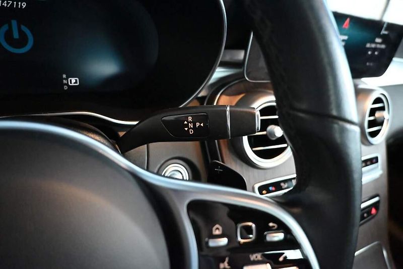 Mercedes-Benz GLC (2021) 2.0 300 E 4MATIC 9G-TRONIC LED - fotka 13 z 47