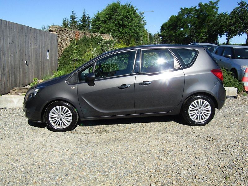 Opel Meriva (2011) 1.4 T 88kW - fotka 9 z 45