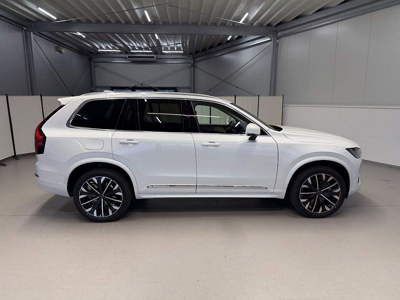 Volvo XC90 (2026) B5 2.0L 250+14k AT8 AWD PLUS B - fotka 5 z 6