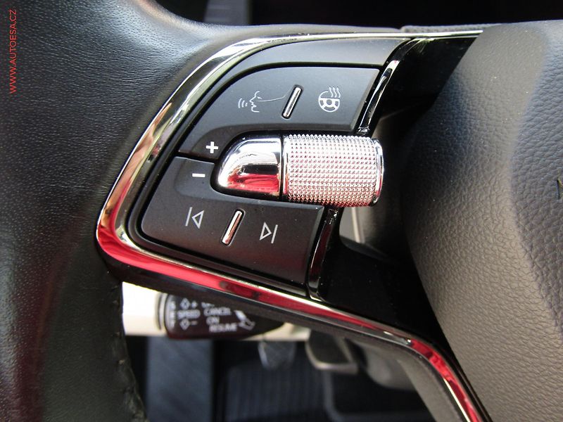Škoda Octavia (2020) 1.5 TSi, 1.maj,ČR, Style - fotka 12 z 22