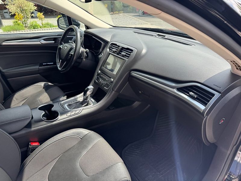 Ford Mondeo (2018) Titanium 2.0 TDCi 110kW - fotka 30 z 35