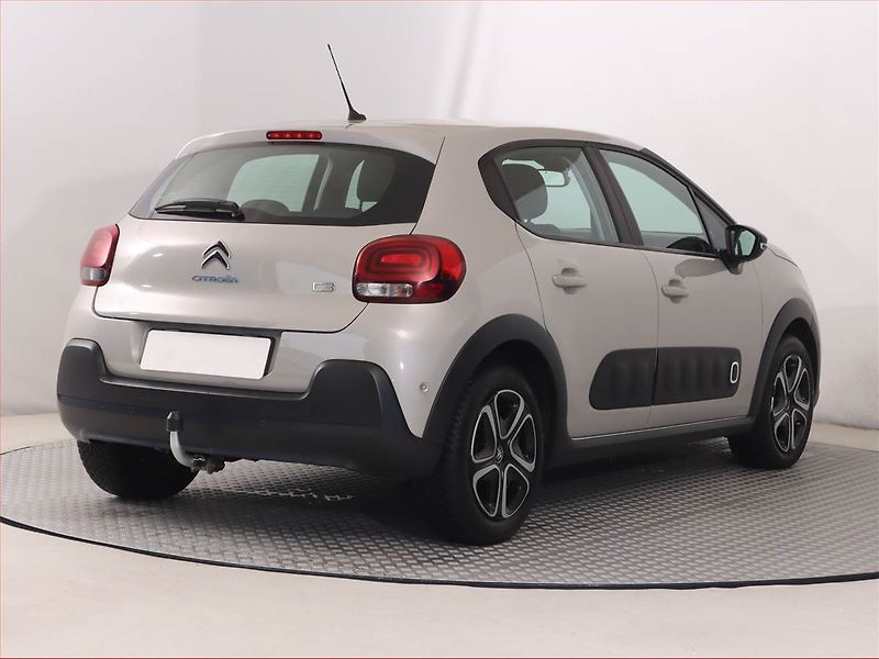Citroën C3 (2017) 1.2 PureTech, Automat - fotka 5 z 23