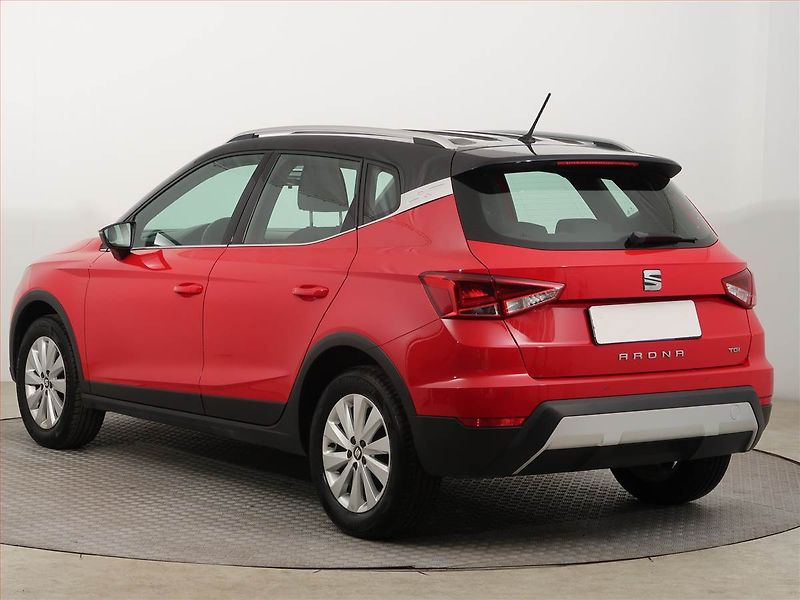 Seat Arona (2020) Xcellence 1.0 TGI, Serv.kniha - fotka 4 z 15