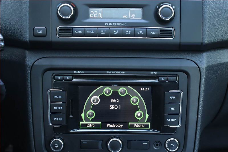 Škoda Roomster (2012) 1.6 TDI, Navi, Tempomat - fotka 12 z 23