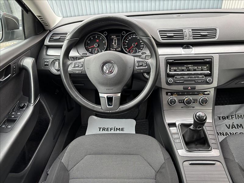 Volkswagen Passat Variant 1,4 TSi Comfortline - fotka 8 z 13