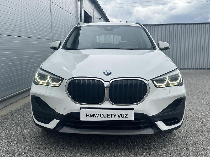 BMW X1 sDrive18i - fotka 10 z 14