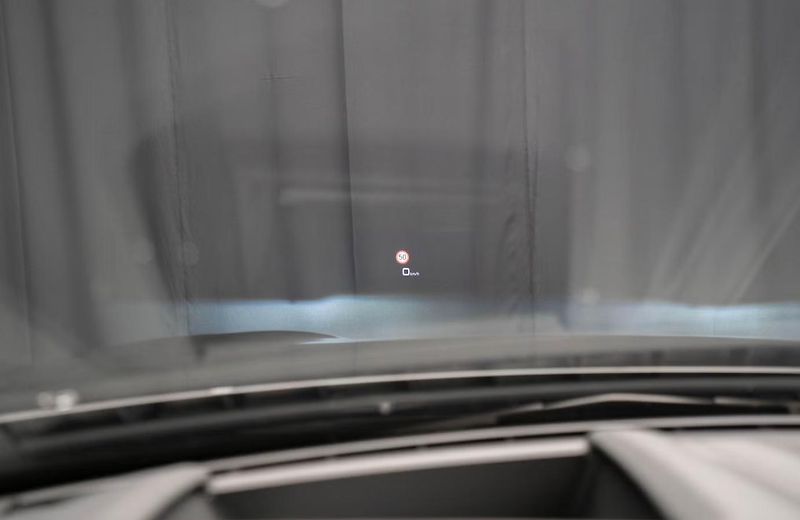 Audi e-tron GT Q SoH 92% 360k HuD Vzduch Pano - fotka 11 z 20