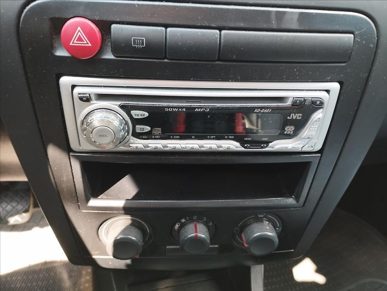 Seat Cordoba 1,4 - fotka 12 z 14