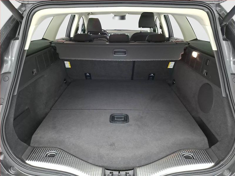 Ford Mondeo (2020) 2.0 EcoBlue, Navi, Tempomat - fotka 14 z 21