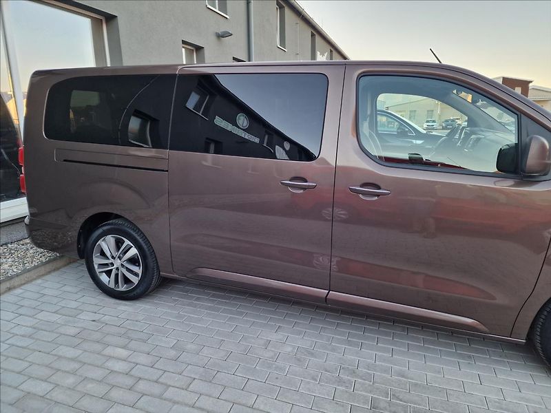 Peugeot Traveller 2.0HDI ALLURE L3,ČR,1.Majitel - fotka 41 z 49