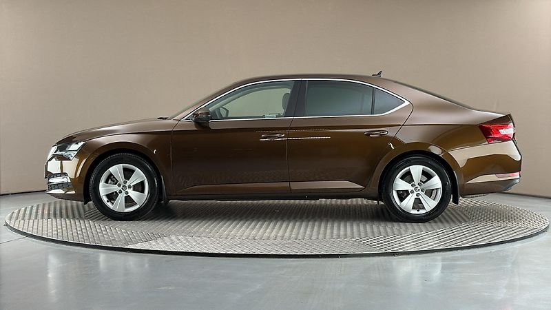 Škoda Superb 1.5 TSI DSG Style - fotka 4 z 30
