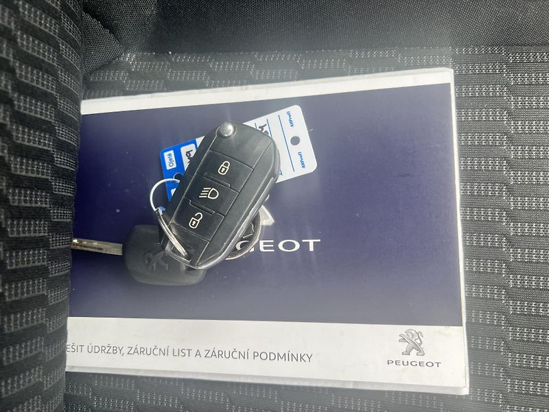 Peugeot 208 1.2i KAMERA KLIMA PŮVOD ČR - fotka 34 z 41