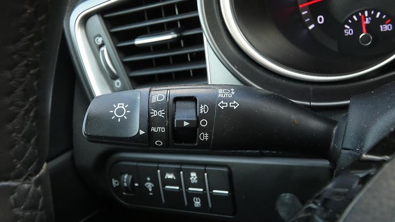 Kia Ceed 1.5 T-GDI 118kW SPIN - fotka 10 z 22