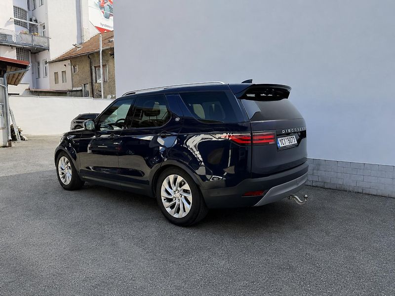Land Rover Discovery 5 D250 Mild-Hybrid S AWD - fotka 4 z 12