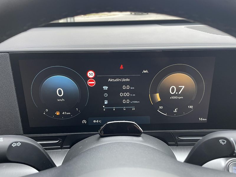 Hyundai Kona 26 1,6 T-GDI DCT HP SMART TECH - fotka 19 z 27