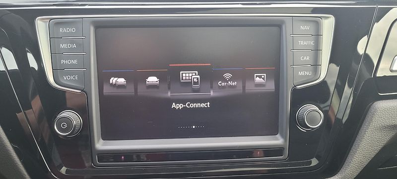 Volkswagen Touran (2016) 1,4TSi 110kW benzín DSG FuLLeD - fotka 28 z 44