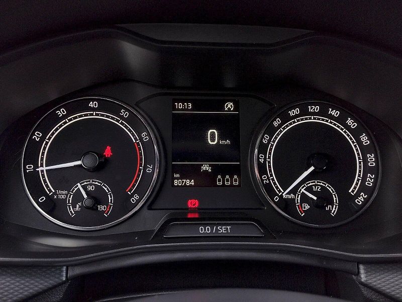 Škoda Scala (2022) Ambition 1,0 Tsi 81 Kw - fotka 7 z 32
