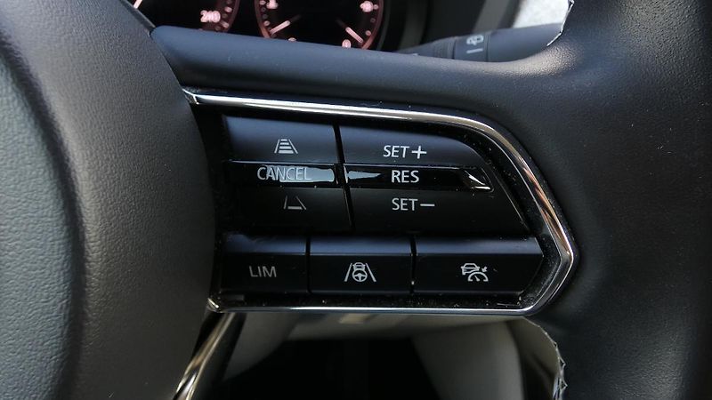 Mazda CX-60 3,3 l e-Skyactiv D254 Exclusiv - fotka 13 z 27