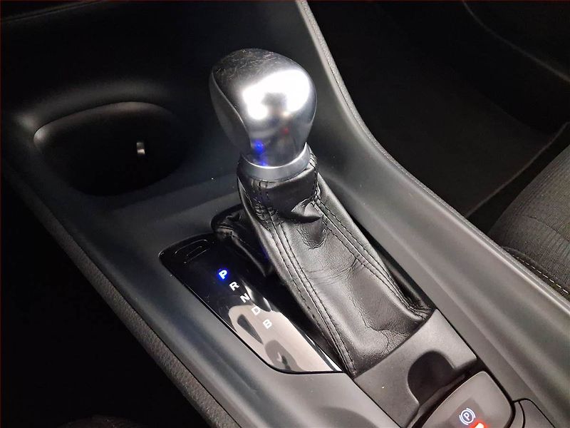 Toyota C-HR (2018) 1.8 Hybrid, Automat - fotka 13 z 25