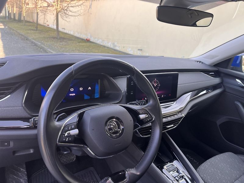 Škoda Octavia 2.0 TDI DSG Style, 1.majitel - fotka 10 z 29