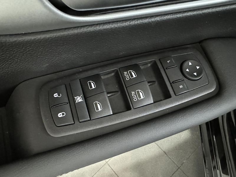 Chrysler Pacifica AWD Touring-L S-Appearance - fotka 26 z 55