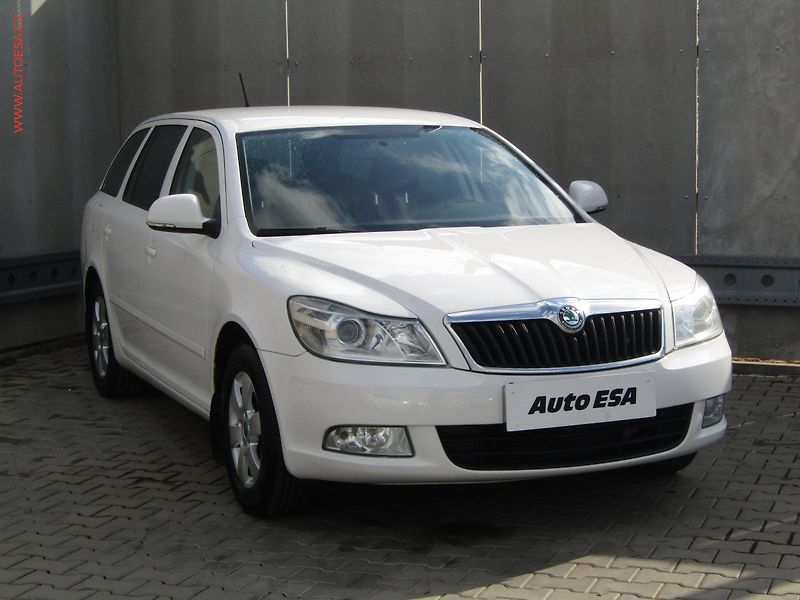 Škoda Octavia (2012) 1.6 TDi, ČR, Ambition - fotografie inzerátu