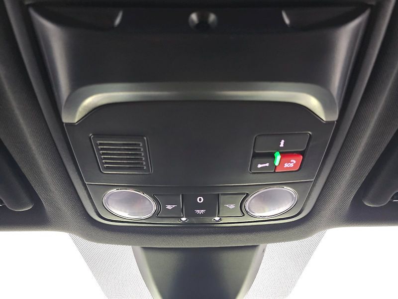 Škoda Karoq (2025) 2.0TSi 4X4 140kW SPORTLINE TAŽ - fotka 28 z 34