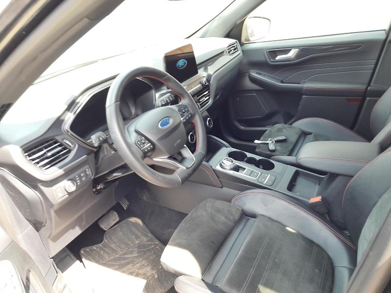 Ford Kuga 2,5 PHVE ST Line - fotka 14 z 17