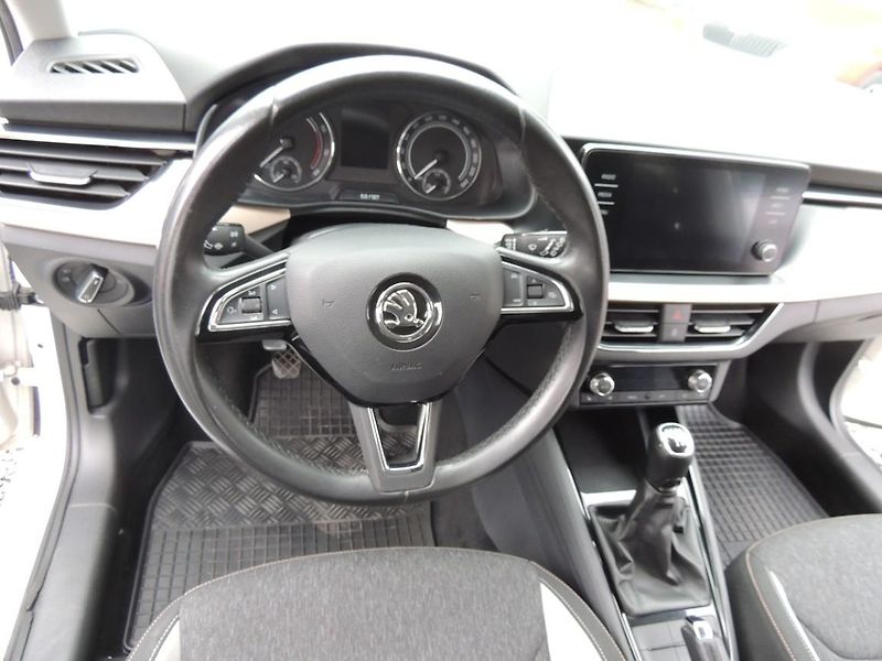 Škoda Scala (2020) 1.0TSi,85kw,Style,full LED,ČR - fotka 14 z 38