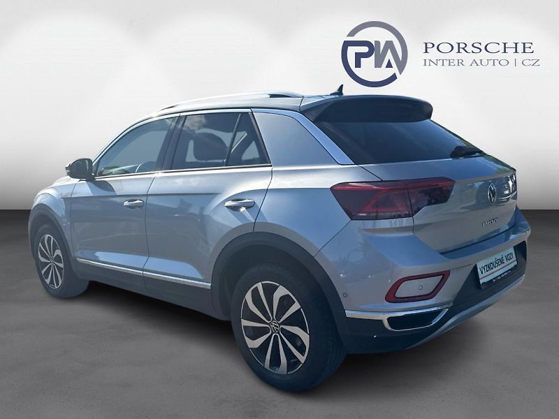 Volkswagen T-Roc 1.5 TSI Style 110 kW M6F - fotka 8 z 30