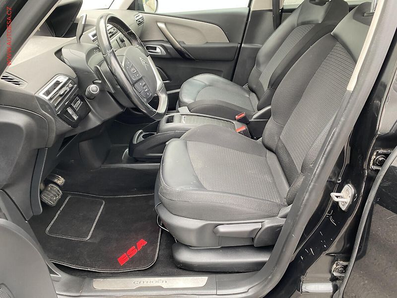 Citroën Grand C4 SpaceTourer (2020) 1.5 HDi, Shine, AT, panor - fotka 9 z 20