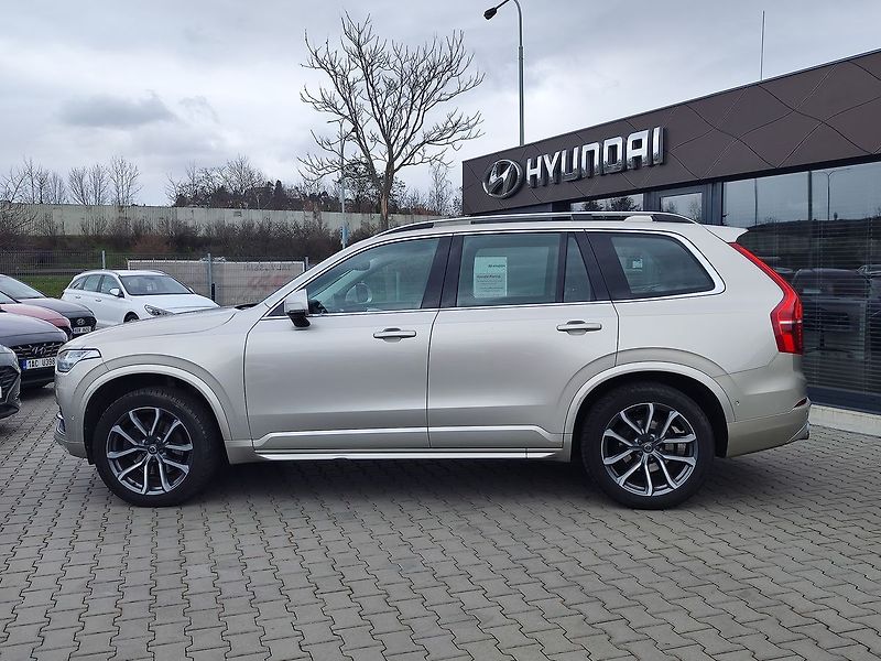 Volvo XC90 2.0 T6/235kW Momentum AWD ČR - fotka 8 z 35