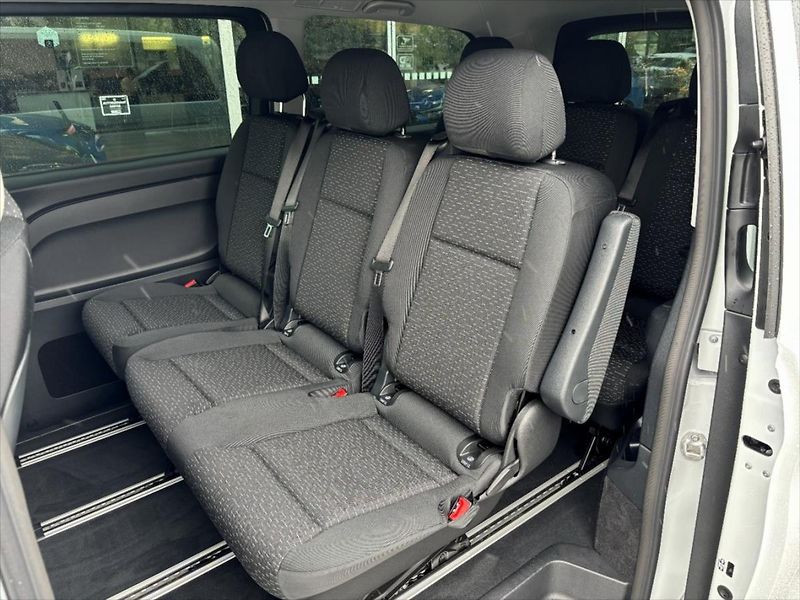 Mercedes-Benz Vito (2026) 2,0 119 CDI / Tourer Select / - fotka 5 z 8