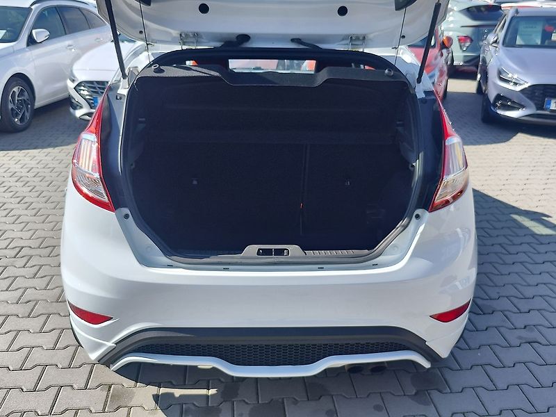 Ford Fiesta 1.6/134kW ST ČR 1.Majitel - fotka 9 z 27