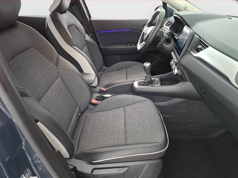 Renault Captur (2023) Techno 1.0 TCe, ČR,1.maj - fotka 9 z 17