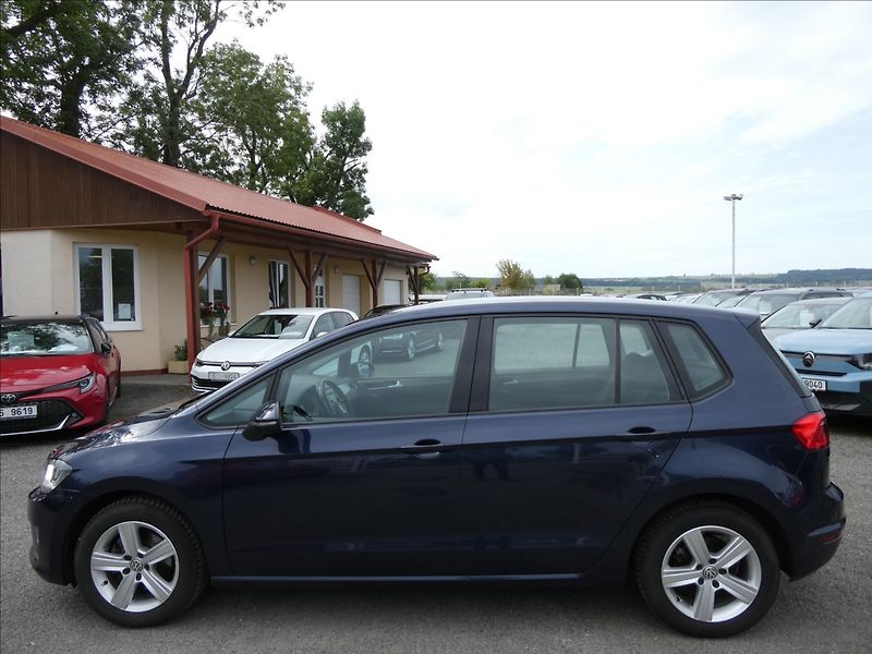 Volkswagen Golf Sportsvan 1,6 TDi 81kW 1.MAJITEL,servisk - fotka 6 z 53