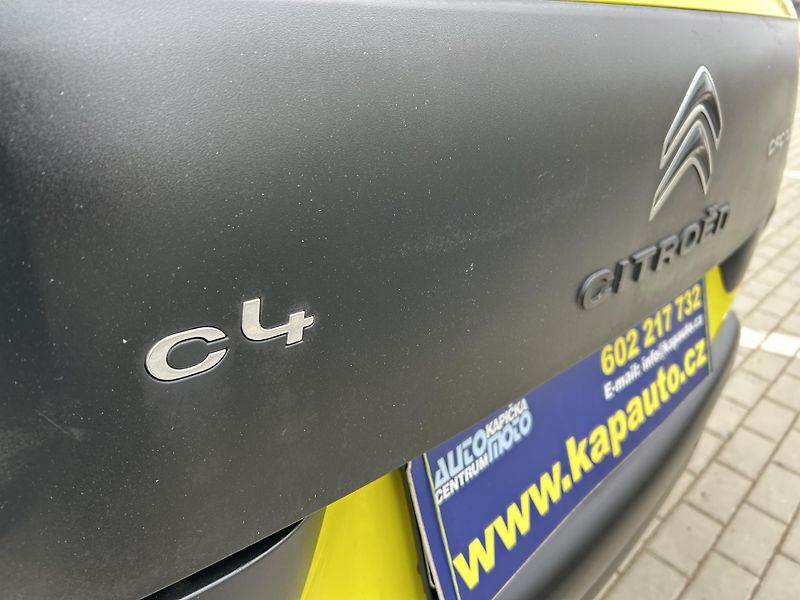 Citroën C4 Cactus 1.2 Pure Tech FEEL - fotka 28 z 34