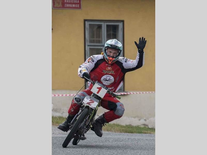 První červencová sobota byla v Rychtářově ve znamení mopedů. Moped rallye ho ovládla s čtyřiadvacátým ročníkem.