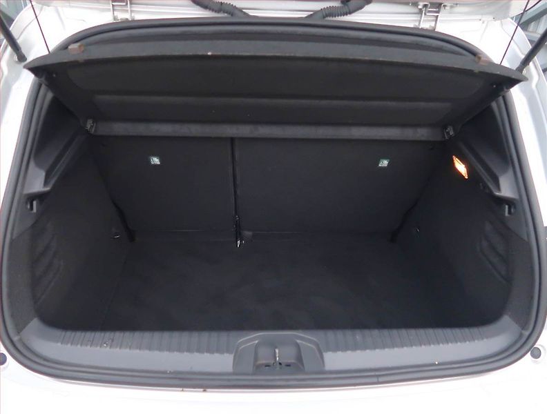 Renault Clio (2020) Intens 1.0 TCe, ČR,1.maj - fotka 14 z 16