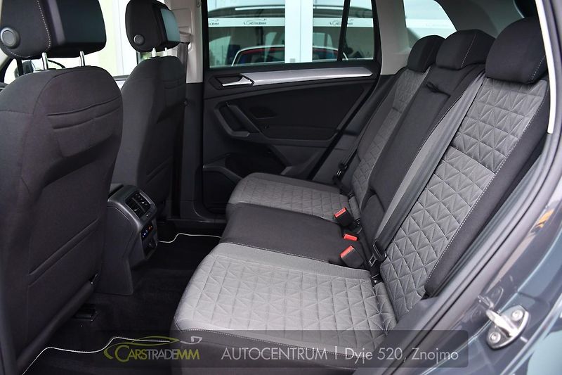 Volkswagen Tiguan 2.0TDi DSG NAVI TAŽNÉ ČR 1.M - fotka 13 z 53