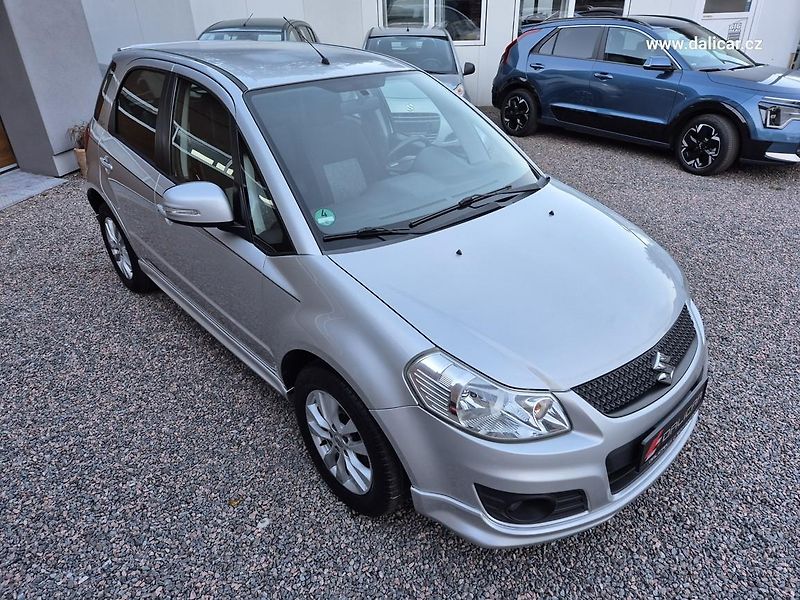 Suzuki SX4 (2013) 1.6VVT 88KW CITY + - fotka 52 z 53